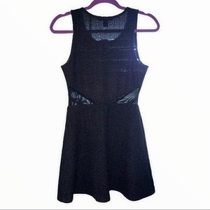 🐬Forever 21 mesh sides dress🐬